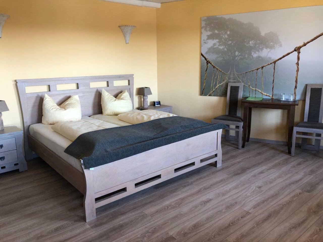 Hotel Rabenstein Raben Steinfeld Екстер'єр фото